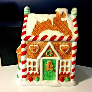 Vintage Houston Harvest Inc.  Gingerbread House Ceramic Cookie Baking Jar 4233