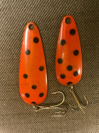 2 Vintage Len Thompson No 0 & 2 Orange Musky Spoon Fishing Lures 2 - 1/2 " & 3 - 1/4 "