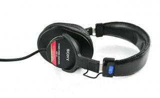 Rare Sony Mdr - V6 Studio Monitor Dynamic Stereo Headphones Wired Black & Red