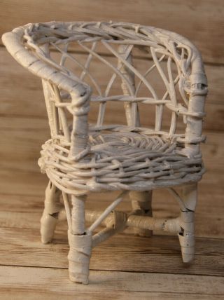 Vintage Barbie Doll Size White Wicker Chair Furniture 1970 