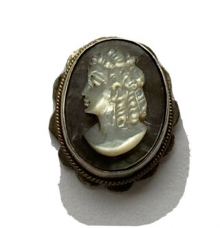 Antique Vintage Carved Mother Of Pearl Shell Cameo Button In Silver - No Shank