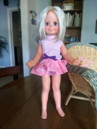 Vintage - 1971 Chrissy Cousin Velvet Ideal Doll 15 " Blonde Eyes Open/close