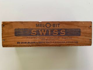 Vintage Mel - O - Bit Swiss Cheese Wooden Box 3 Lbs.  York,  Ny 302