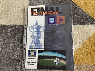 Arsenal V Newcastle United Fa Cup Final Programme 16th May 1998 Rare