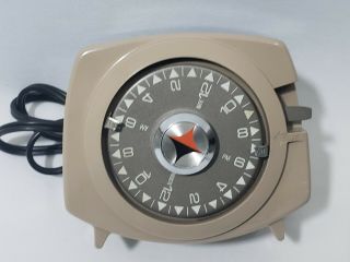 Vintage 1960s Intermatic Time.  All Lamp Appliance Timer.  A221.  7 - 1/4 Hp Motor