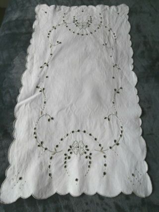 Vintage Off White Linen Table Runner With Hand Worked Madeira Embroidery 22 X 12