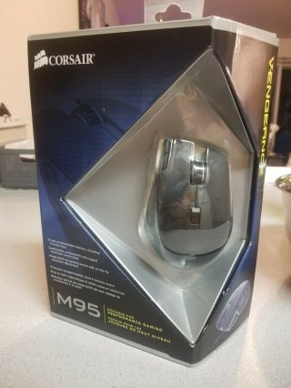 Corsair M95 Vengeance.  Rare Programmable Gaming Mouse - Black - Metal Base