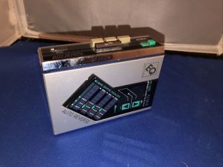 Rare Aiwa Hs - G350 3 Band Graphic Equalizer Auto Reverse Cassette Player Walkman