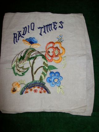 Rare Vintage C.  1930 Hand Embroidered Linen,  Crewel Work 