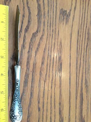 Vintage Twisted Butter Knife Extra Silver Coin Plate 7” Really Neat Detail.
