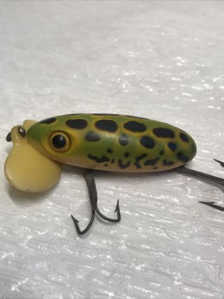 VG,  Plastic Lip Fred Arbogast Frog Pattern Jitterbug Topwater Fishing Lure 2