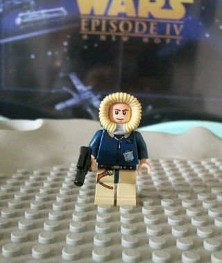 Lego Star Wars Han Solo Minifigure 7879 Blaster Hoth Rare Millennium Falcon
