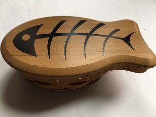 Longaberger Painted Stylized Fish Basket Rare Small Natural Wood 7x4.  5” Lid