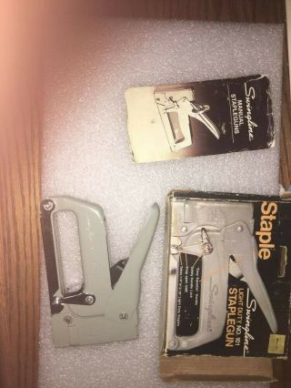 Vintage Swingline Light Duty Staple Gun 101 Hand Stapler Tacker