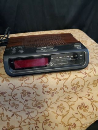 Vintage Ge Digital Fm/am Alarm Clock Radio Model 7 - 4613a Bb95