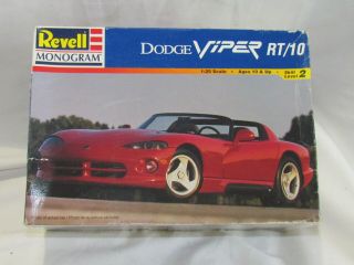 Vintage 1998 Revell Dodge Viper Rt/10 1:25 Scale Model Kit 85 - 6260