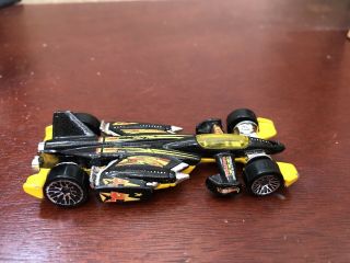 Hot Wheels 2000 Jet Threat 3.  0 Black And Yellow Variation Loose Die Cast