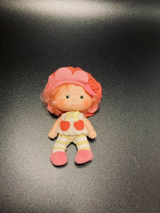 Vintage 1981 Strawberry Shortcake Doll Cherry Cuddler