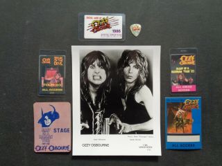 Ozzy Osbourne,  Randy Rhoads,  B/w Promo Photo,  5 Rare Backstage Passes,  Guitar Pick