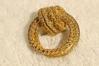 Christian Dior Vintage Gold Tone Rhinestone Double Knot Circle Pin Brooch Rare