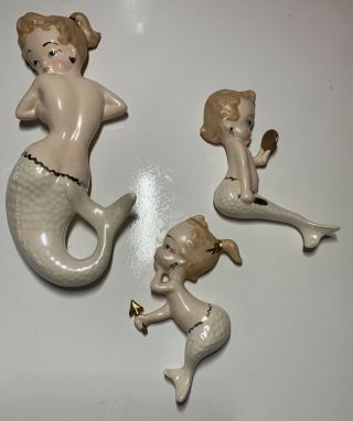 Vintage Chalkware Mermaid & 2 Babies Bathroom Plaque Wall Set Gold Detail Rare