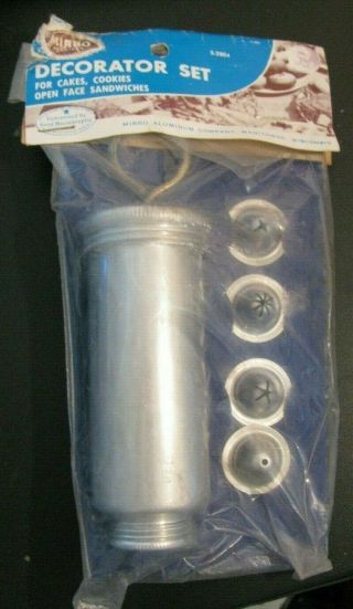 Vintage Aluminum Cake Decorator Set With 4 Tips - 4 1/8 " L Tube - Perfect For Child