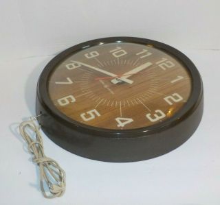Rare Face Vintage 1960 ' s General Electric Wall Clock 13” GE Model 2012 2