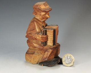 ANTIQUE BLACK FOREST ? CARVED WOOD FIGURE OF ACCORDIAN PLAYER 2