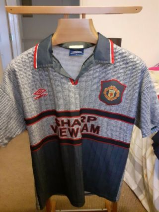 Rare Old Manchester United Away 1995 Football Shirt Size Adults Medium