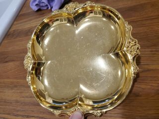 Vintage Wm Rogers Silver,  Wallingford CT Gold Plated Scalloped Plate 7.  5 