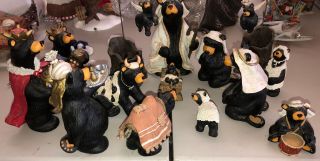 16 Piece Bearfoots Beartivity.  Rare Full Set Of The Nativity.