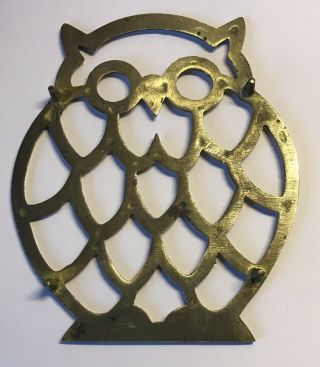 Vintage brass trivet in the shape of an owl.  (B329) 2