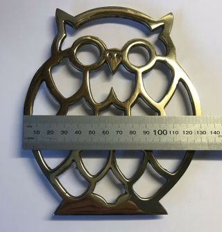 Vintage brass trivet in the shape of an owl.  (B329) 3
