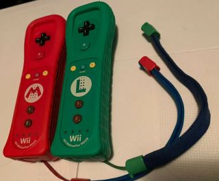 Nintendo Rare Authentic Mario Luigi Wii Remote Motion Plus Controllers Sleeves