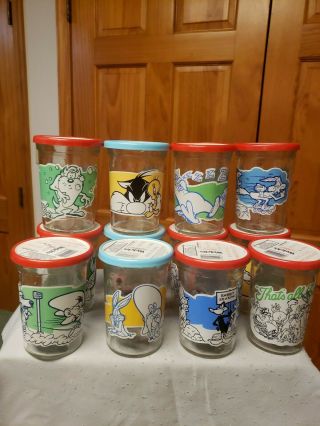 Vintage Looney Tunes Welches Jelly Jars.  Complete Set Of 12.  Very Rare Lids.