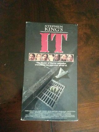 It Vhs,  1995,  2 - Tape Rare Cover Stephen King Horror Thriller
