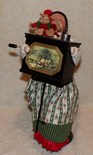 Byers Choice Carolers Christmas 2004 Woman Organ Grinder With Monkey Rare
