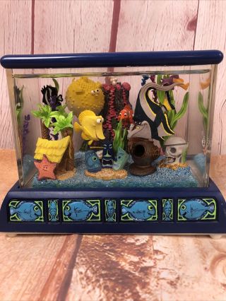 Disney Finding Nemo Aquarium Fish Tank Snow Globe Rare Music Box Read