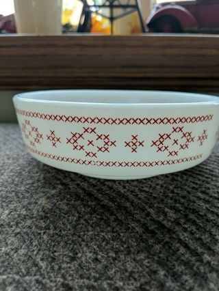 Pyrex 1416 Red and white Cross - stitch X ' s Cereal Bowl no marking on bottom.  RARE 3