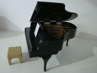Sylvanian - Grand Piano with Stool and music sheet 3