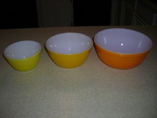 Rare Vintage Pyrex Yellow,  Citrus,  Orange Mixing Nesting Bowls 401 402 403
