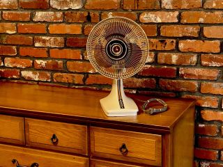 Vintage Sanyo Oscilating Fan Very Rare 2 - Speed 10” Mid - Late 60’s Mdl Ef - C92