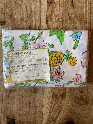 Vintage Renfrew Hall By Sears Perma Prest Percale Floral 2 Standard Pillowcases