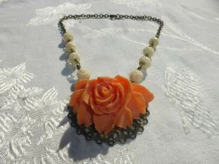 Vintage Large Coral Plastic Rose Flower Antique Gold Tone Choker Necklace