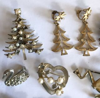 ANTIQUE Vintage FIGURAL Jewelry For REPAIR CRAFT some Signed MYLU Christmas Tree 3