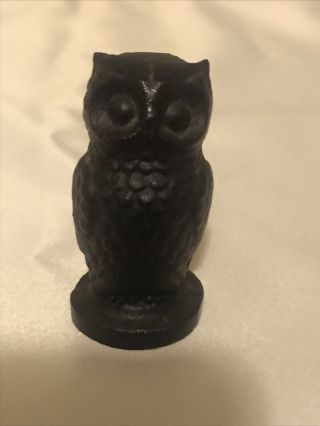 Vintage/antique Small Cast Iron Collectible Owl,  Desk Paperweight