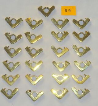 R9) Antique Brass Hinged Stair Rod Bracket.  Price Is Per Bracket For 1.  5cm Rod