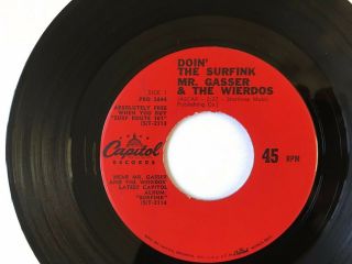 Surf 45 - Mr.  Gasser & The Weirdos - Doin 