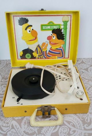 Vintage 1981 Sesame Street Record Player Bert Ernie Rare Vinyl Playtime