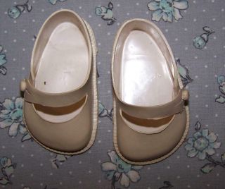 Vintage Cinderella Size 3 White Rubber Shoes,  Good Straps And Knobs,  3 " X 1 1/2 "